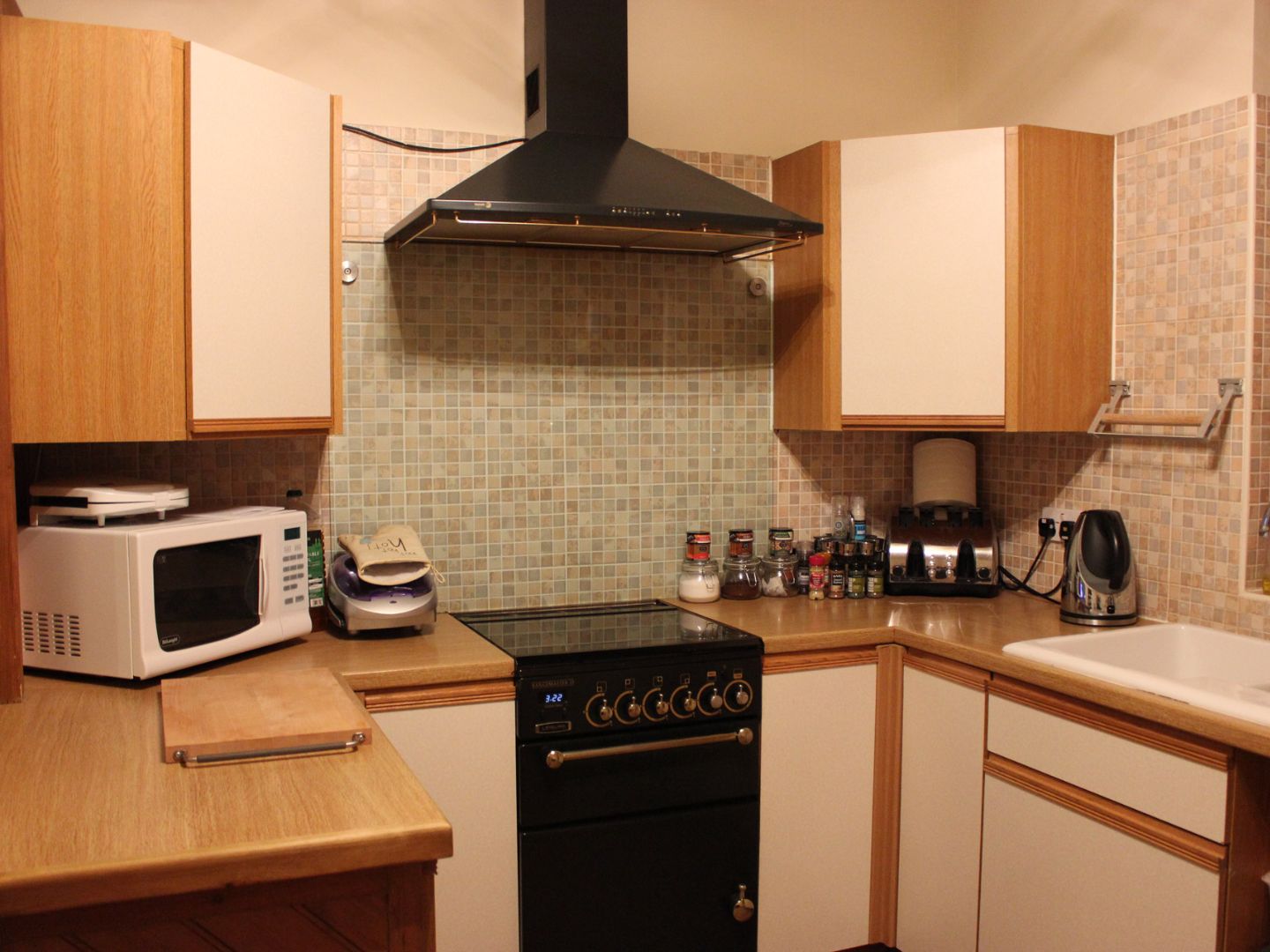 Kitchen Renovation Near Me vs Remodel: The Real Difference