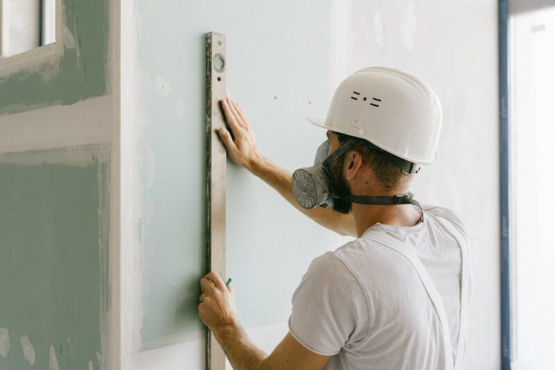 What Separates Good Remodeling Contractors from Bad Ones